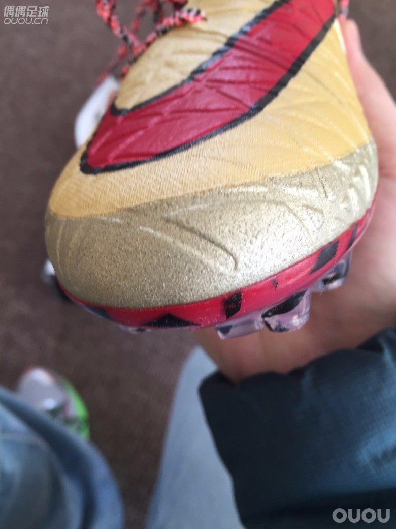 新年最红火 英国官网 ID定制 超顶级 毒蜂