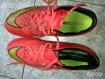 新人第一贴———刺客10tf感受分享
本人学生党一枚,十六岁,热爱足球。已有3年球龄。