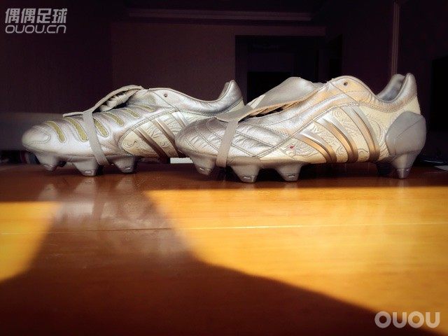 Adidas predator pulse 7 小贝专属龙纹,42.5 JP270????新年第一收。