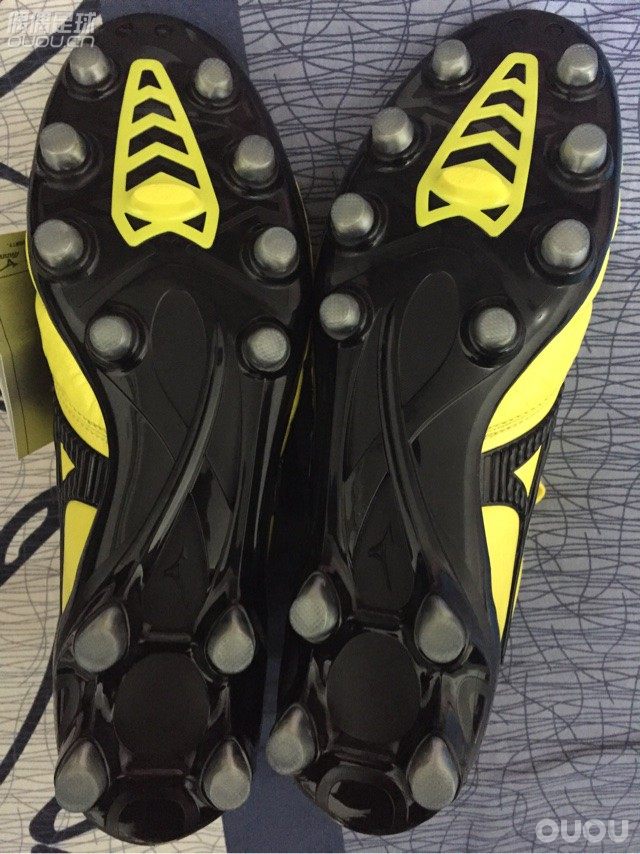 新买的日产莫雷拉neo30周年纪念配色,各位大神给鉴定下真假,另外