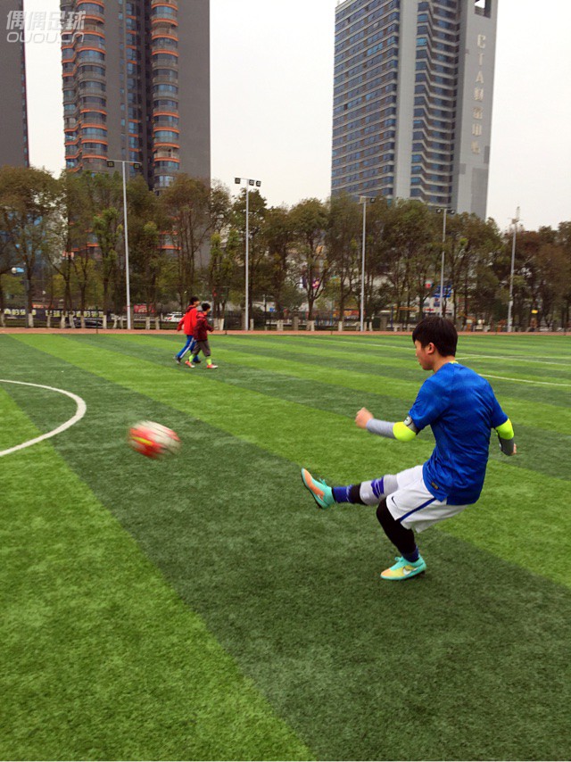 莫名我就喜欢你 深深地爱上你 ?