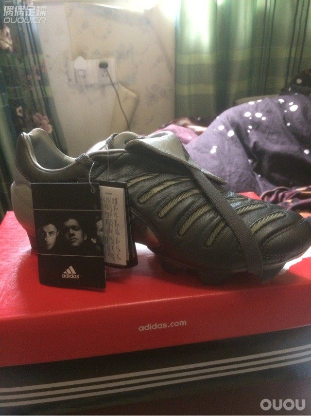 求大神鉴定下,这鞋是顶级吗?900收的,贵了没?
