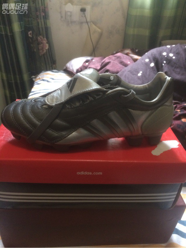 求大神鉴定下,这鞋是顶级吗?900收的,贵了没?
