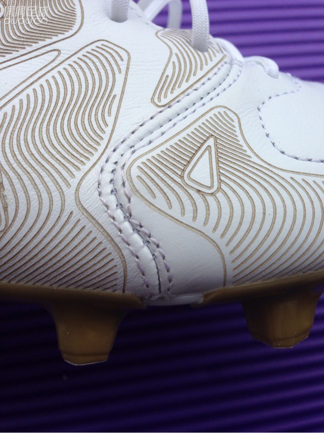 刚拿到的x15.1 etch,求帮忙看看是否正品?这做工我也是醉了,莫非还是我见识太少了。