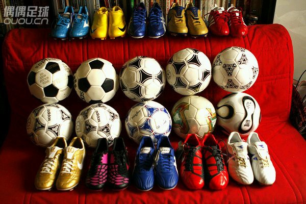 世界杯-几年前上街闲逛偶得 还算便宜就收了