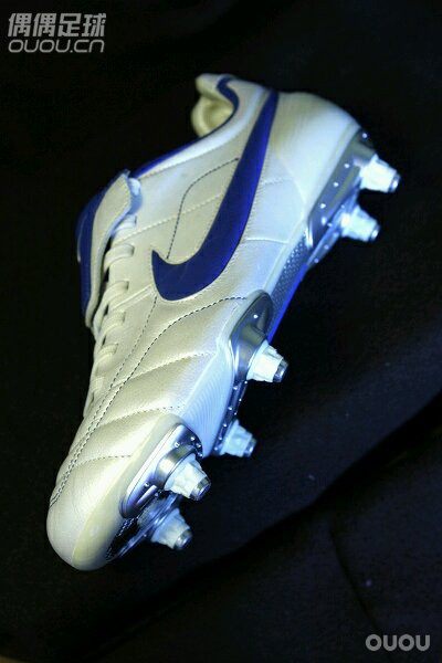 都是传奇—-nike legend 1 SG