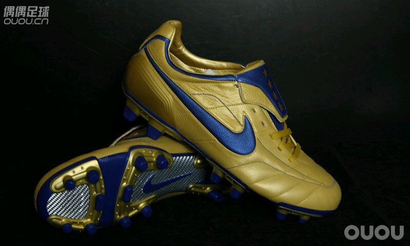 意大利四星nike legend 1 fg这个纯是因为那年的意国太牛逼了