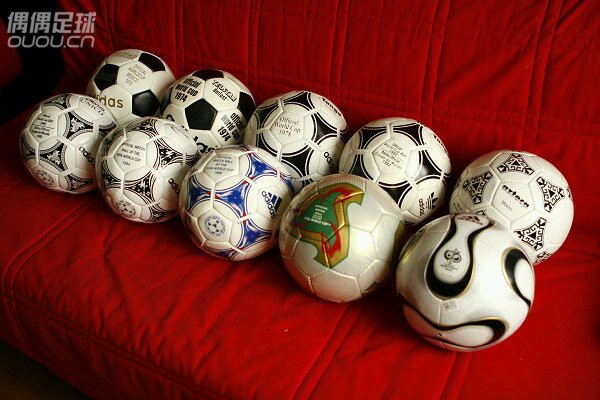 世界杯-几年前上街闲逛偶得 还算便宜就收了