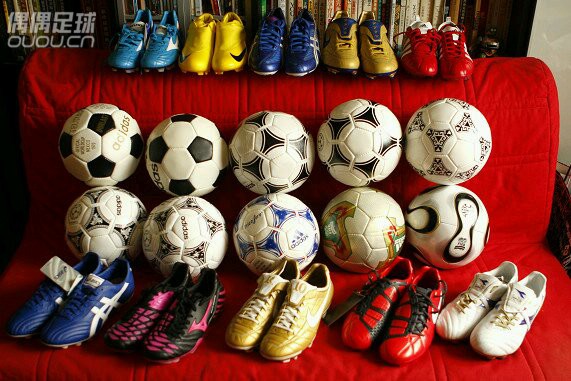 世界杯-几年前上街闲逛偶得 还算便宜就收了