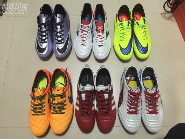 喜欢买,穿的机会比较少,出来晒晒太阳?