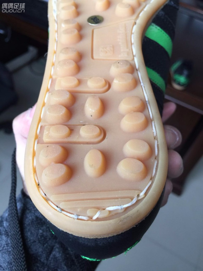 人生的第一双Pantofola d'Oro 挺失望,更新实踢感受