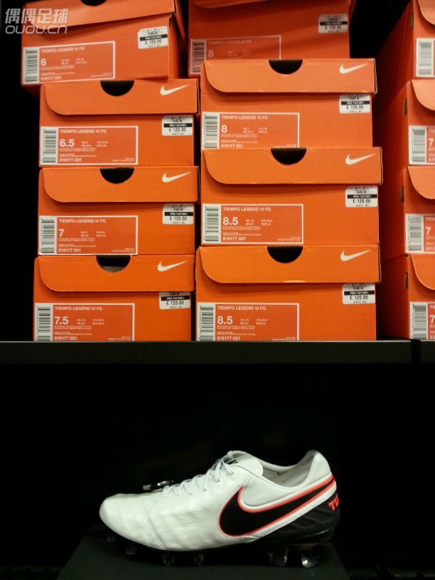 当大家还在开箱评测的时候,我们这边已经六折进了工厂店了