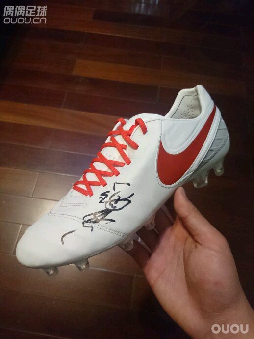 张琳芃亲签落场NikeiD Tiempo Legend 6