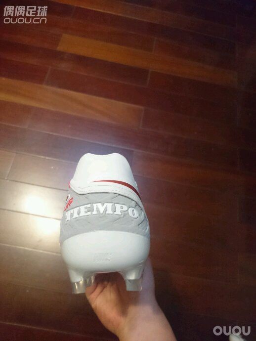 张琳芃亲签落场NikeiD Tiempo Legend 6