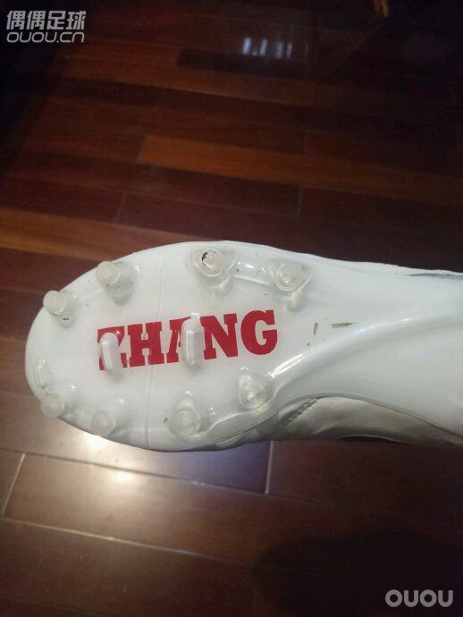 张琳芃亲签落场NikeiD Tiempo Legend 6