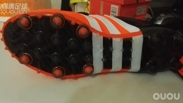 一波三折,这双做工不错!求大家鉴定阿迪ACE15.1皮版真假!