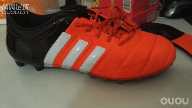 一波三折,这双做工不错!求大家鉴定阿迪ACE15.1皮版真假!