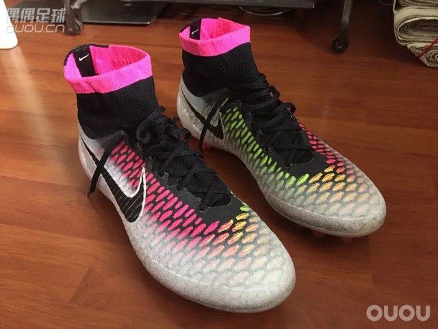 骚货鬼牌 必须最骚装逼利器 串9 白鞋底 比市售黑鞋底美太多了