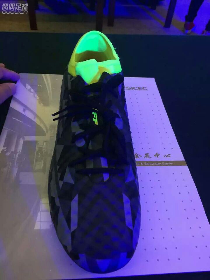 特步,更没节操。。。