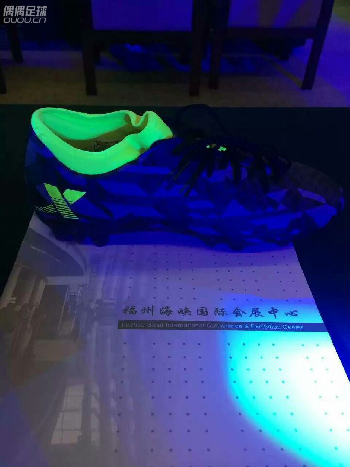 特步,更没节操。。。