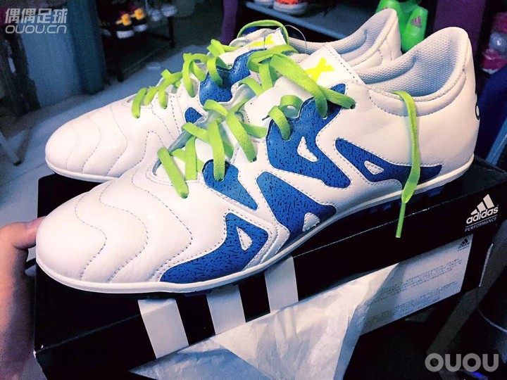 有没有大神穿过x系列15.3碎钉两种版本的???我想知道皮版跟普通版有多大不同??