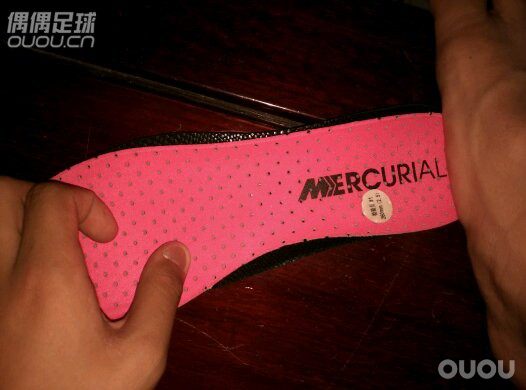好鞋配好垫,superfly4!想必大家都熟悉!最近在某宝收了一双,到手一看,整体还算满意!