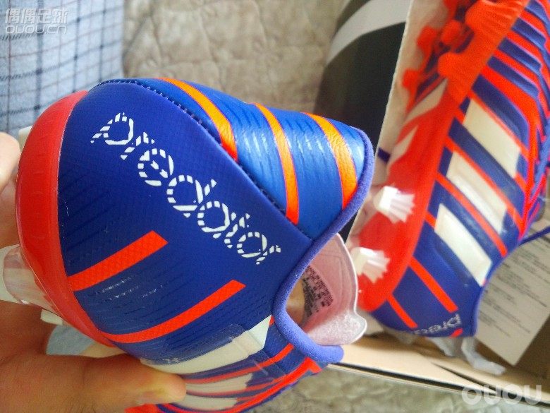 (已补图片)求大神鉴定在某宝上买的adidas猎鹰14顶级HG,!!??