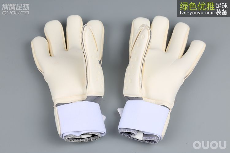 守护者之盾-门将手套特卖专场!