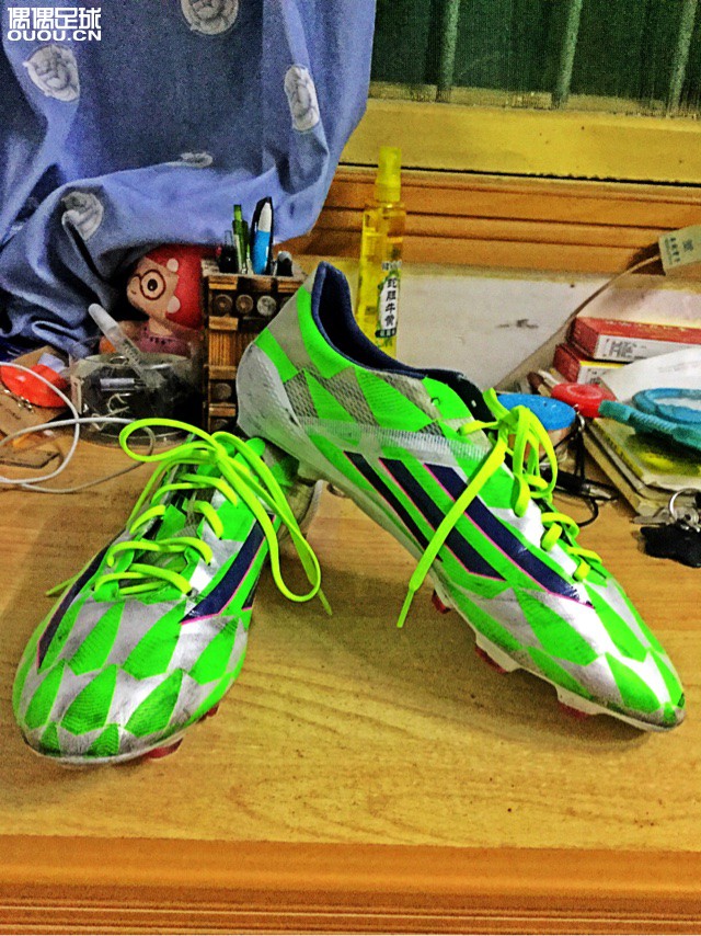 手心手背都是肉… 简单说下这几双…也算是简陋的测评…