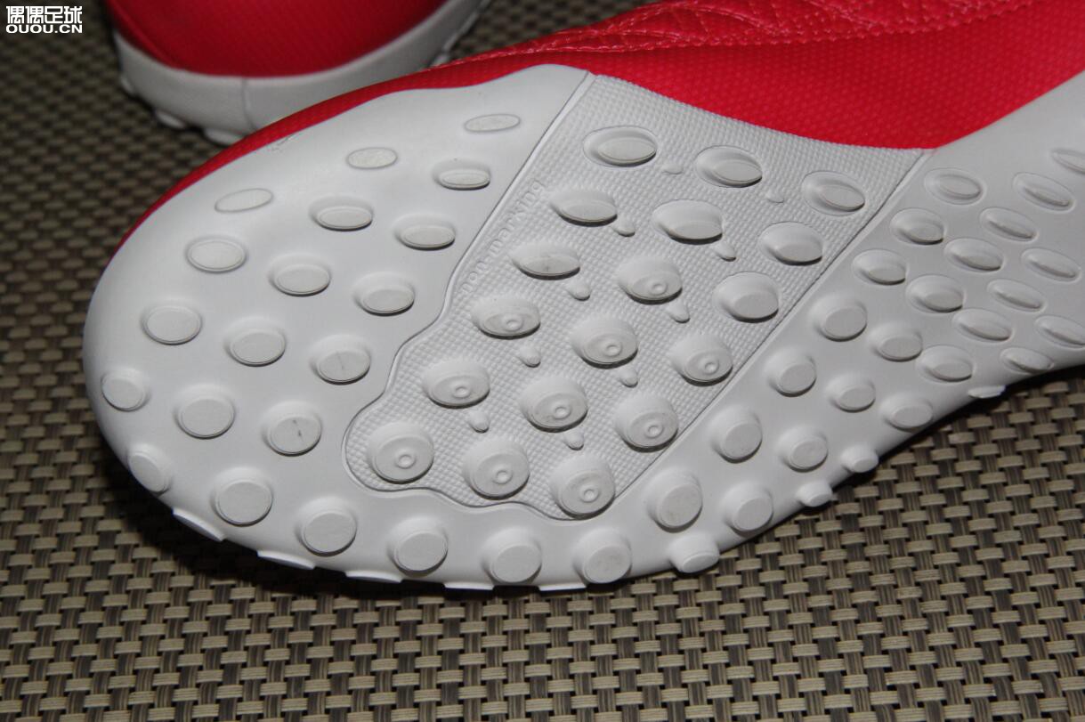 骚气外露 阿迪达斯ACE 16.3 TF开箱简评