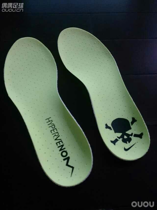 老鞋,新玩法?毒蜂一秒变萤火虫!