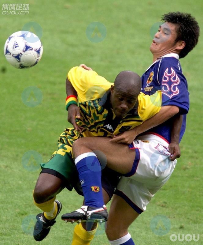 足球鞋颜论自由之mizuno morelia