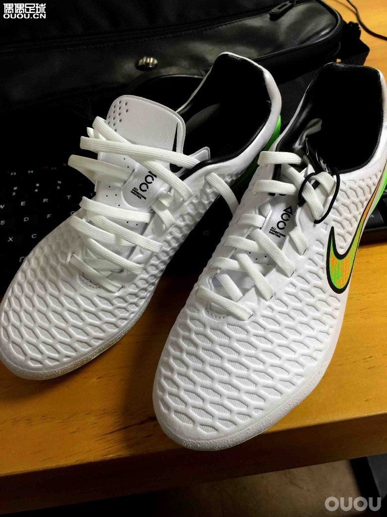 顶级低帮白绿配色鬼牌,供大家鉴赏~~~!