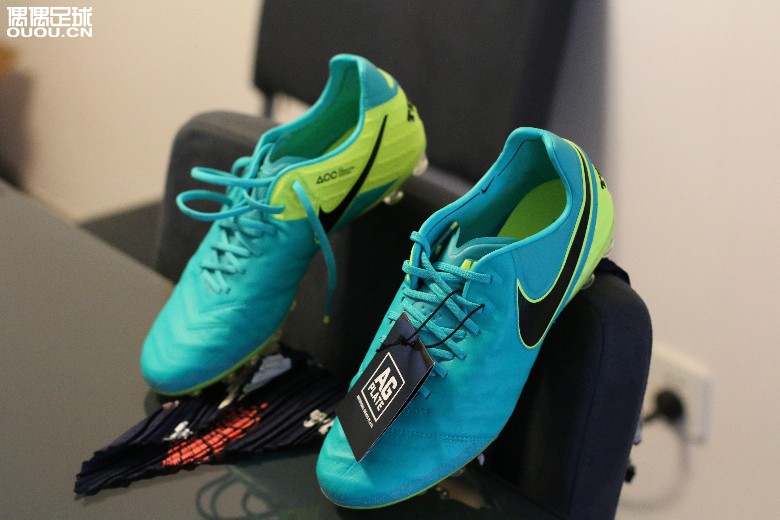 是首发么???美炸!传奇6 欧洲杯配色AG