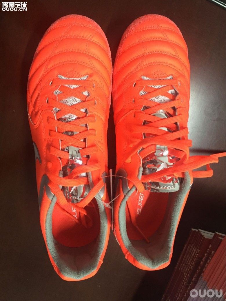 踢完这一双还有下一双,选来选去还是里格拉