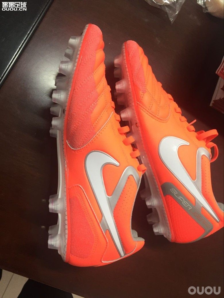 踢完这一双还有下一双,选来选去还是里格拉