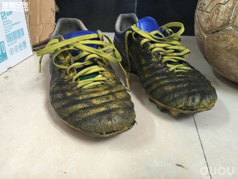 踢完这一双还有下一双,选来选去还是里格拉