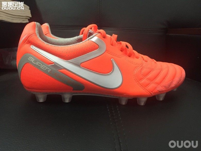 踢完这一双还有下一双,选来选去还是里格拉