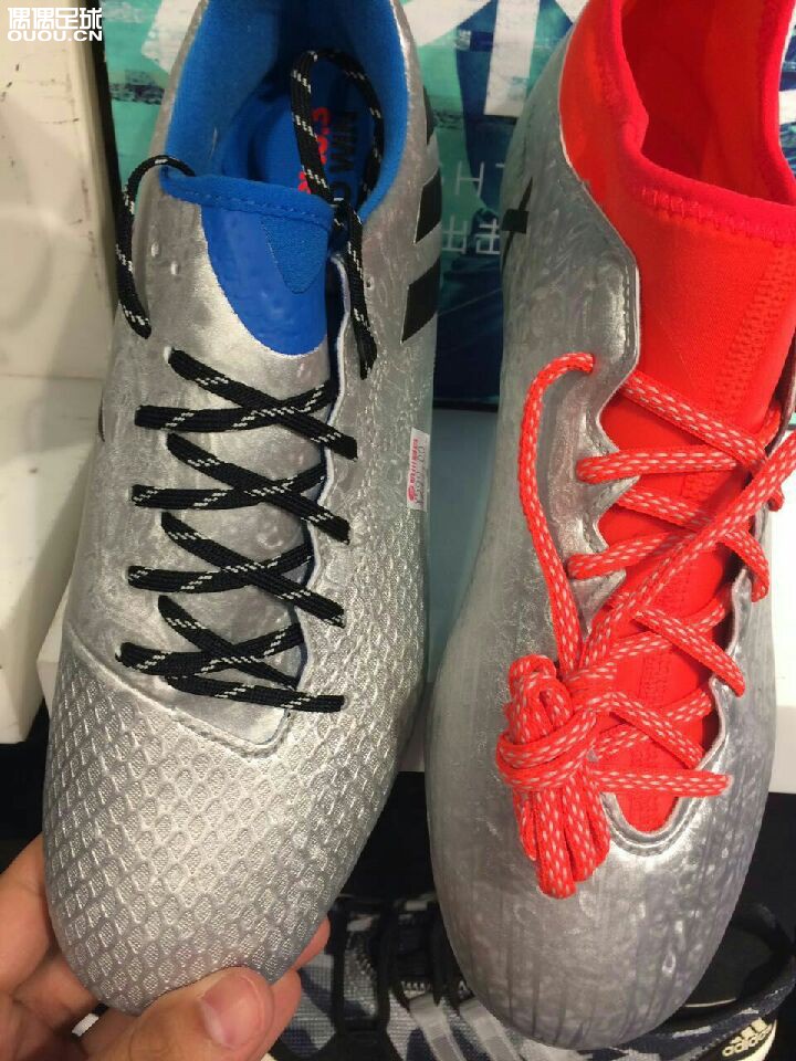 最新款阿迪足球鞋上架了~