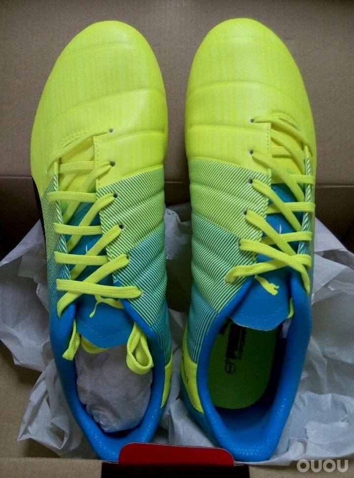 求鉴定!evopower3.3补充问题,条形码在鞋舌很中间的位置,正品是这样的吗?