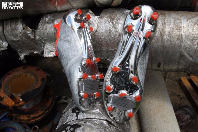 柳州首发  adidas X 16+ Purechaos FG 未来闪银天台杯配色