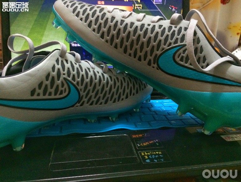 久违了~偶偶!Nike Magista Opus FG开箱