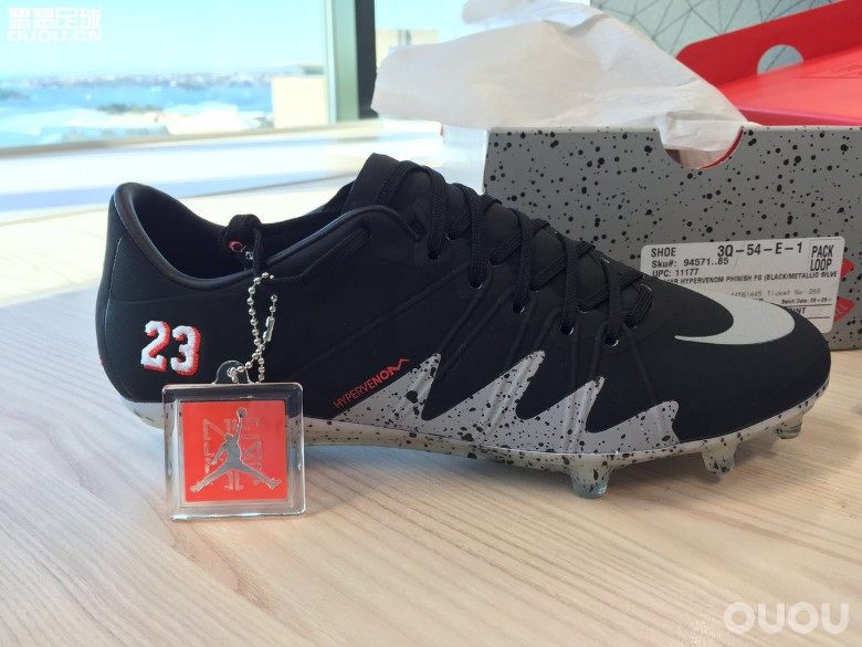 多图!!内马乔丹联名毒蜂2 Neymar X Jordan Hypervenom Phinish FG