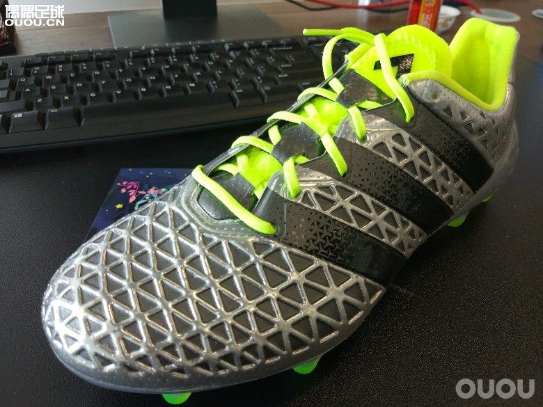 新入一双ACE16.1欧洲杯水银,求鉴定