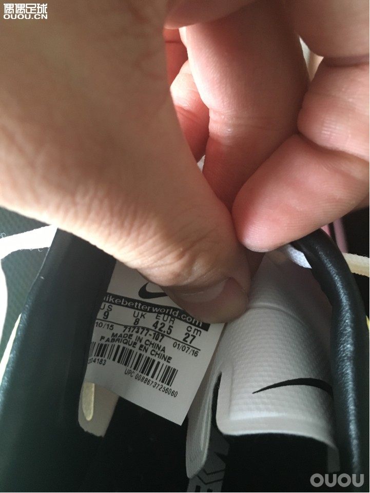 老司机开车啦,购入一双次顶的刺客10看看正否。