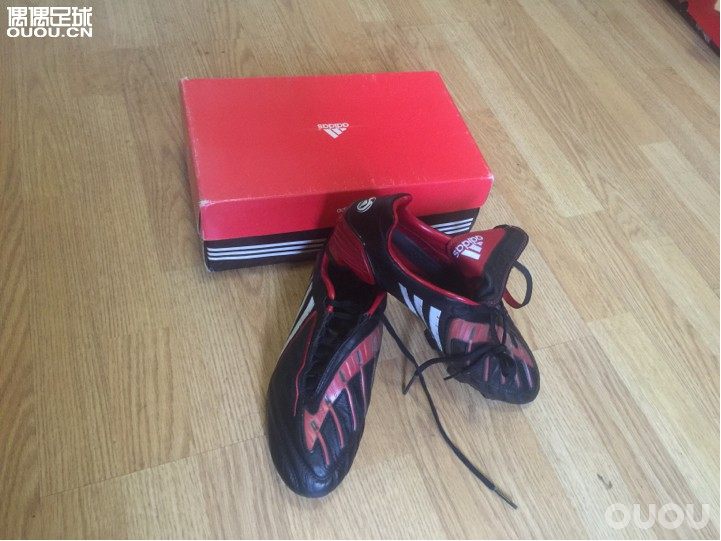 暴力美学。力量型战靴展示。说到力量系,猎鹰首当其冲是开山鼻祖,百花齐放的力量系里面应当属于正宗。