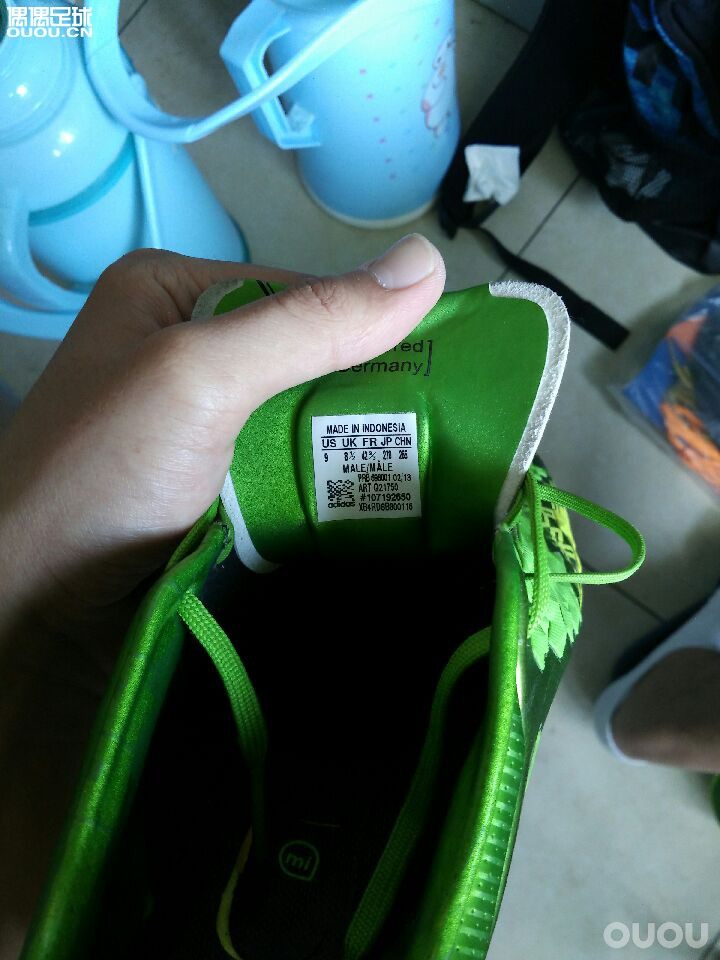 猎鹰草席顶级ag大家帮忙鉴定哈(根据自己多年经验应该是真的吧哈哈)