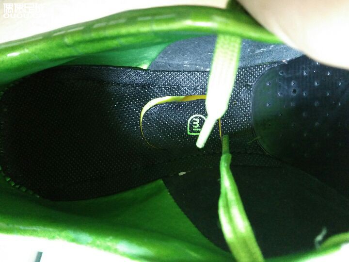 猎鹰草席顶级ag大家帮忙鉴定哈(根据自己多年经验应该是真的吧哈哈)