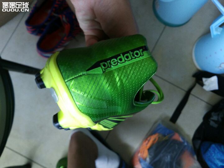 猎鹰草席顶级ag大家帮忙鉴定哈(根据自己多年经验应该是真的吧哈哈)