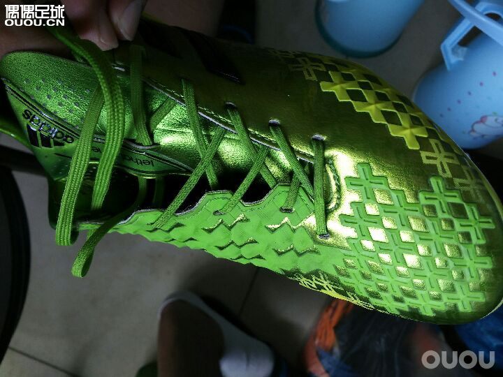 猎鹰草席顶级ag大家帮忙鉴定哈(根据自己多年经验应该是真的吧哈哈)